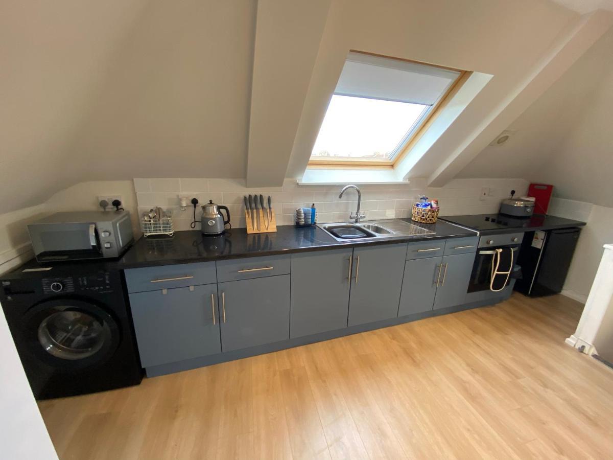 Lovely Spacious Loft Close To Train Station Вортінг Екстер'єр фото