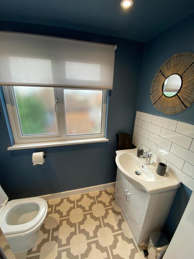 Lovely Spacious Loft Close To Train Station Вортінг Екстер'єр фото